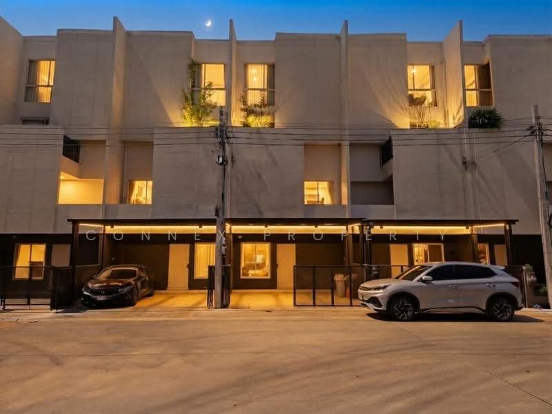 Nue Verse Krungthep Kreetha, Bangkok, Srinakarin - Romklao Road, Saphan Sung, Bangkok, 3 Bedrooms, 237 sqm, Townhouse For Rent, by Connex Property, 500628404 - DDproperty.com