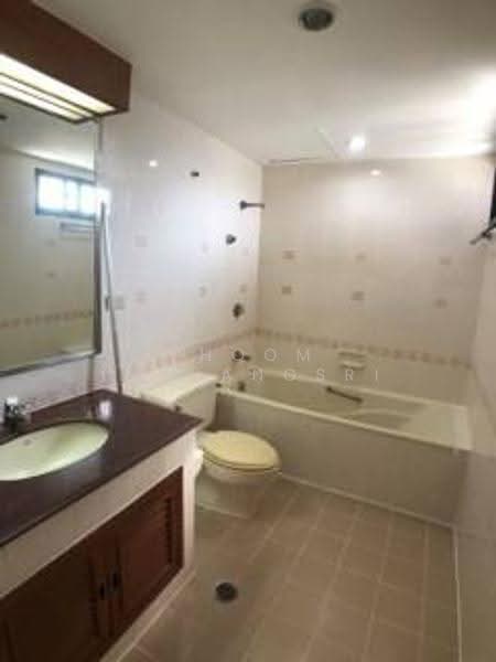 Lee House Apartment, Bangkok, 13 Thonglor 13, Khlong Tan Nua, Watthana, Bangkok, 3 Bedrooms, 240 sqm, Apartment For Rent, by Phoom Imruangsri, 500628422 - DDproperty.com