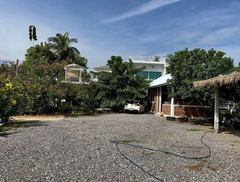 4-BR House, Prachuap Khiri Khan, Sam Roi Yot, Prachuap Khiri Khan, 4 Bedrooms, 220 sqm, Single Detached House For Sale, by Sita Shrestha, 500628551 - DDproperty.com