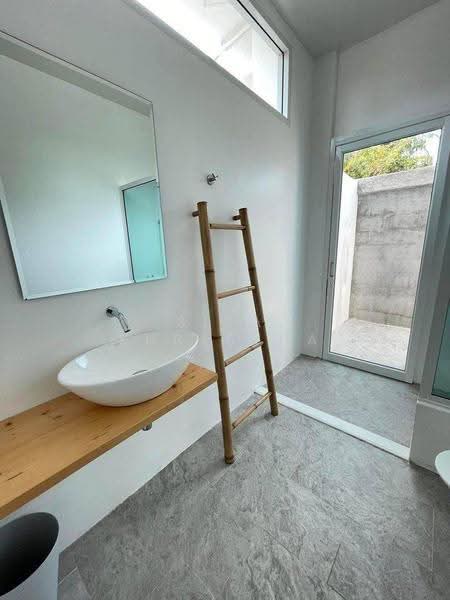 4-BR House, Prachuap Khiri Khan, Sam Roi Yot, Prachuap Khiri Khan, 4 Bedrooms, 220 sqm, Single Detached House For Sale, by Sita Shrestha, 500628551 - DDproperty.com
