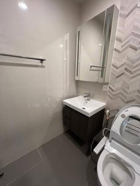 Oka Haus Sukhumvit 36, Bangkok, 3399 Rama 4 Road, Khong Tan, Khlong Toei, Bangkok, 1 Bedroom, 27 sqm, Condo For Sale, by Phoom Imruangsri, 500628696 - DDproperty.com