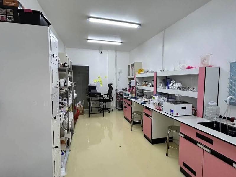 Warehouse/factory for rent in Ban Ko, Rama II area. Suitable for cosmetics manufacturing; holds an i, Samut Sakhon, Ban Ko, Muang Samut Sakhon, Samut Sakhon, , 700 sqm, Warehouse/Factory For Rent, by Tida phanthonglarptawee, 500628748 - DDproperty.com