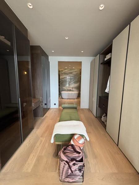 The Residenti Ekkamai, Bangkok, 488/1-5 Sukhumvit 65, Phra Kanong Nua, Watthana, Bangkok, 3 Bedrooms, 420 sqm, Single Detached House For Sale, by BANGKOK PROPERTY AGENTS, 500629046 - DDproperty.com