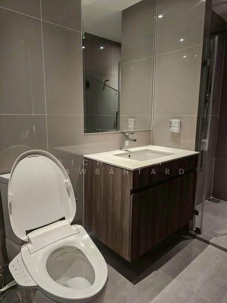 IDEO Mobi Asoke, Bangkok, New Petchaburi Road, Bang Kapi, Huai Khwang, Bangkok, 2 Bedrooms, 61 sqm, Condo For Rent, by Pichamon Chawbantard, 500629132 - DDproperty.com