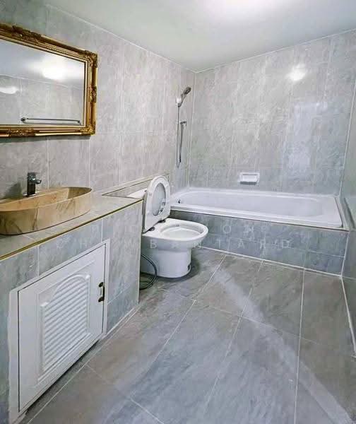 Supalai Place Sukhumvit 39, Bangkok, 175-179 Soi Sukhumvit 39 Sukhumvit Road, Khlong Tan Nua, Watthana, Bangkok, 4 Bedrooms, 219 sqm, Condo For Sale, by Pichamon Chawbantard, 500629248 - DDproperty.com