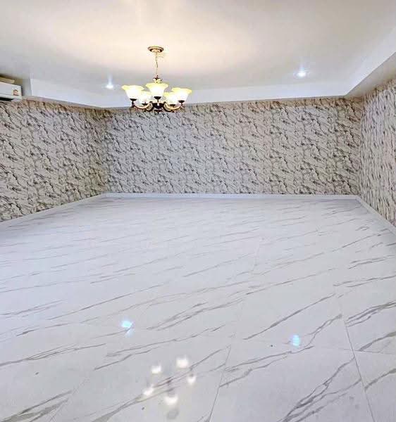 Supalai Place Sukhumvit 39, Bangkok, 175-179 Soi Sukhumvit 39 Sukhumvit Road, Khlong Tan Nua, Watthana, Bangkok, 4 Bedrooms, 219 sqm, Condo For Sale, by Pichamon Chawbantard, 500629248 - DDproperty.com