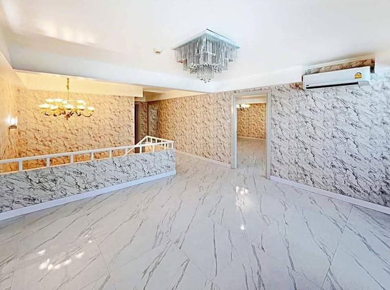 Supalai Place Sukhumvit 39, Bangkok, 175-179 Soi Sukhumvit 39 Sukhumvit Road, Khlong Tan Nua, Watthana, Bangkok, 4 Bedrooms, 219 sqm, Condo For Sale, by Pichamon Chawbantard, 500629248 - DDproperty.com