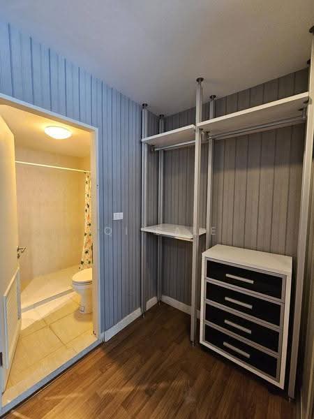 The Clover Thonglor Residence, Bangkok, Soi Sukhumvit 55, Khlong Tan Nua, Watthana, Bangkok, 1 Bedroom, 39 sqm, Condo For Sale, by Iqi Sale, 500629255 - DDproperty.com