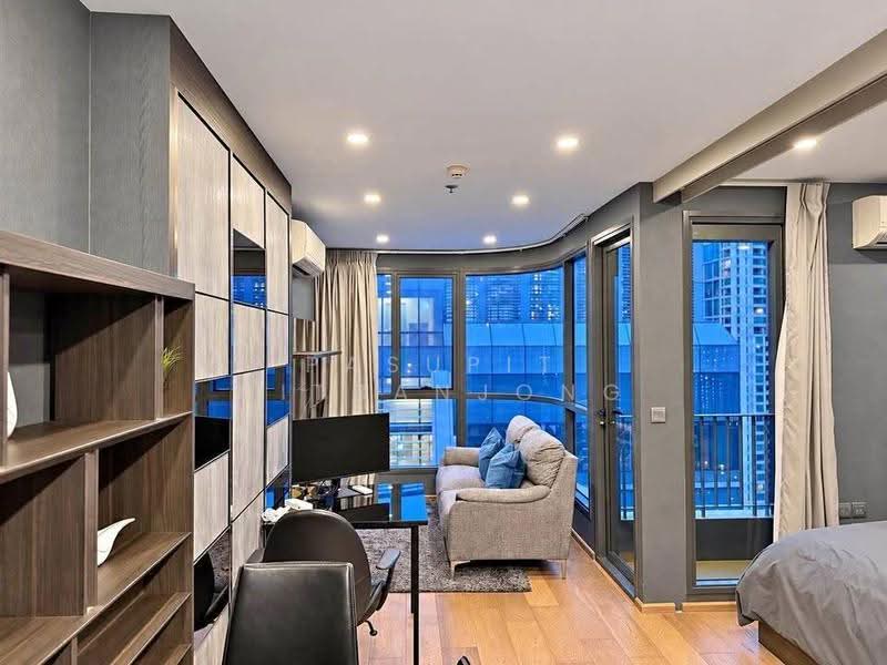 28 Chidlom, Bangkok, 28 Chit Lom Alley, Lumphini, Pathum Wan, Bangkok, 1 Bedroom, 35 sqm, Condo For Rent, by Pasupit Ditbanjong, 500629269 - DDproperty.com