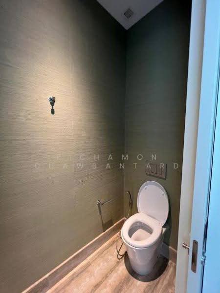 The Ritz-Carlton Residences, Bangkok, 114 Narathiwat Ratchanakarin Road, Silom, Bang Rak, Bangkok, 2 Bedrooms, 126 sqm, Condo For Sale, by Pichamon Chawbantard, 500629297 - DDproperty.com