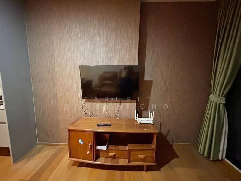 Noble Revo Silom, Bangkok, 88 Soi Surasak Surasak Road, Silom, Bang Rak, Bangkok, 2 Bedrooms, 66 sqm, Condo For Rent, by Pasupit Ditbanjong, 500629298 - DDproperty.com