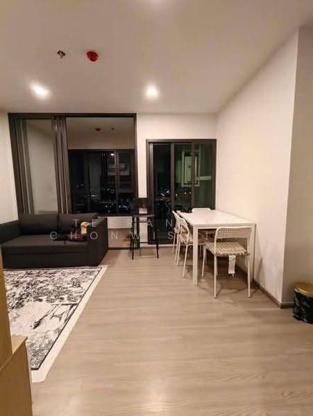 Aspire Sukhumvit-Rama 4, Bangkok, 4404 Rama 4 Road, Phra Kanong, Khlong Toei, Bangkok, 1 Bedroom, 35 sqm, Condo For Rent, by Teeranant Chonwisaikajon, 500629303 - DDproperty.com