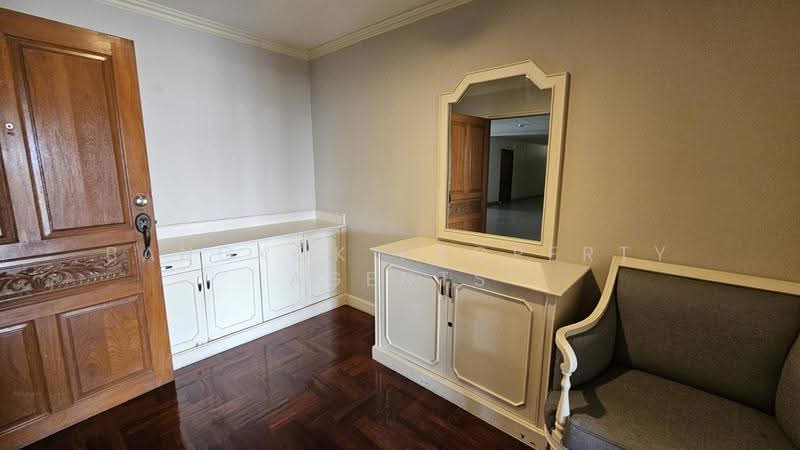 Le Chateau Mansion, Bangkok, 55 ซอยเอกมัย 12 ถนนสุขุมวิท 63 คลองตันเหนือ วัฒนา กทม, Khlong Tan Nua, Watthana, Bangkok, 3 Bedrooms, 250 sqm, Condo For Rent, by BANGKOK PROPERTY AGENTS, 500629390 - DDproperty.com
