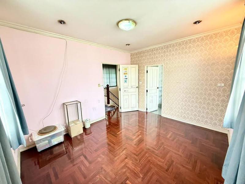 ขาย บ้านแฝด 4 ชั้น หมู่บ้าน ธาริณี ปิ่นเกล้า บรมราชชนนี 18, Bangkok, Taling Chan, Bangkok, 5 Bedrooms, 287 sqm, Semi-Detached House (Twin House) For Sale, by กรณวัสส์ กัณฑวัสส์วงส์, 500629394 - DDproperty.com