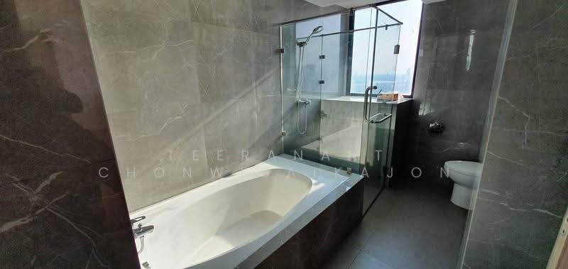 President Park Sukhumvit 24, Bangkok, 99 Sukhumvit 24 Alley, Khlongtoei Nua, Watthana, Bangkok, 3 Bedrooms, 223 sqm, Condo For Rent, by Teeranant Chonwisaikajon, 500629399 - DDproperty.com