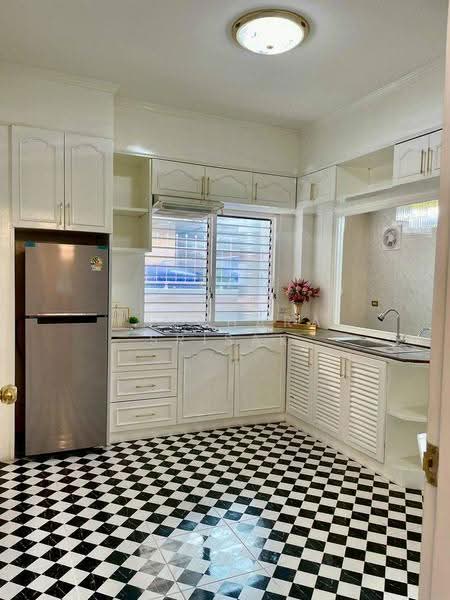 undefined, Chon Buri (Pattaya), Nong Pru, Bang Lamung (Pattaya), Chon Buri (Pattaya), 5 Bedrooms, 240 sqm, Single Detached House For Rent, by Patchara Srisak, 500629441 - DDproperty.com