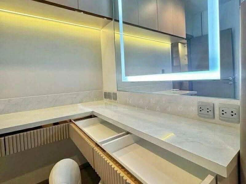 Life Asoke-Rama 9, Bangkok, 626 Asoke-Dindaeng Road, Makkasan, Ratchathewi, Bangkok, 1 Bedroom, 32 sqm, Condo For Rent, by Teeranant Chonwisaikajon, 500629485 - DDproperty.com