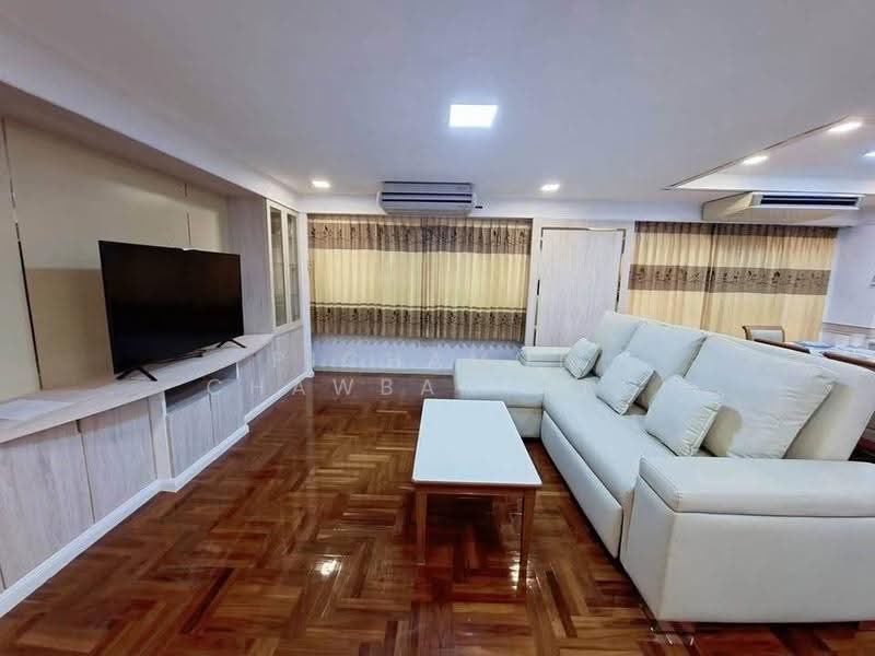 D.H.Grand Tower, Bangkok, Soi Prommit, Khlong Tan Nua, Watthana, Bangkok, 3 Bedrooms, 240 sqm, Condo For Rent, by Pichamon Chawbantard, 500629486 - DDproperty.com
