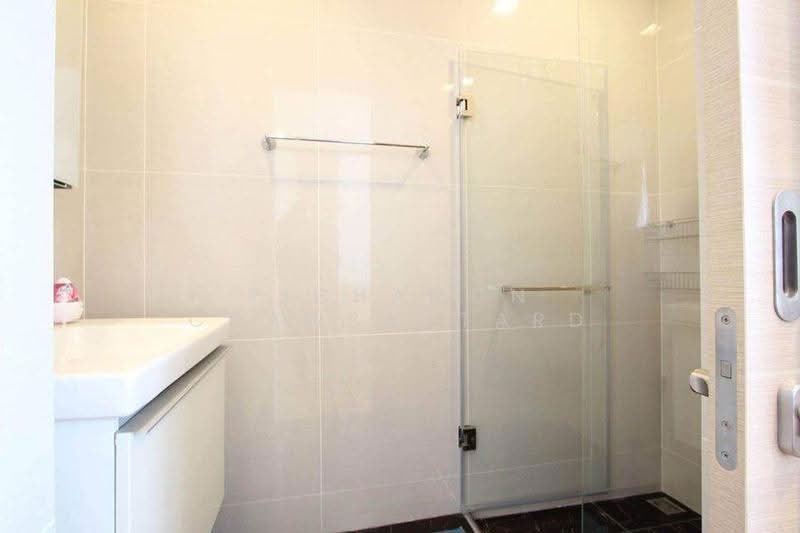 Life @ Ratchada-Huai Khwang, Bangkok, 189 Pracharatbamphen Road, Huai Khwang, Bangkok, 1 Bedroom, 42 sqm, Condo For Sale, by Pichamon Chawbantard, 500629493 - DDproperty.com