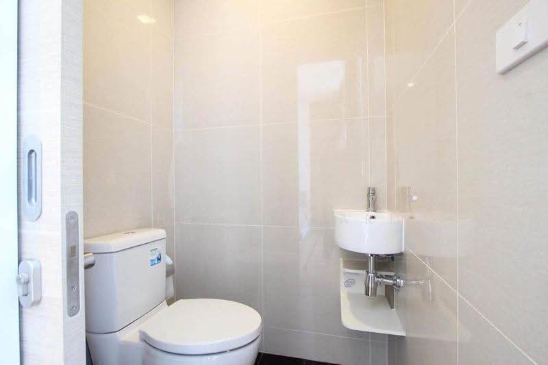 Life @ Ratchada-Huai Khwang, Bangkok, 189 Pracharatbamphen Road, Huai Khwang, Bangkok, 1 Bedroom, 42 sqm, Condo For Sale, by Pichamon Chawbantard, 500629493 - DDproperty.com