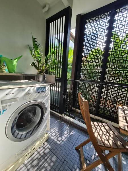 Tree Condo Ekamai, Bangkok, Soi Samanand, Rama 4 Road, Phra Kanong, Khlong Toei, Bangkok, 1 Bedroom, 40 sqm, Condo For Sale, by Pasupit Ditbanjong, 500629520 - DDproperty.com