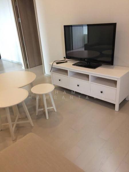 Noble Ploenchit, Bangkok, 1035 Ploenchit Road, Lumphini, Pathum Wan, Bangkok, 3 Bedrooms, 118 sqm, Condo For Sale, by Pichamon Chawbantard, 500629527 - DDproperty.com