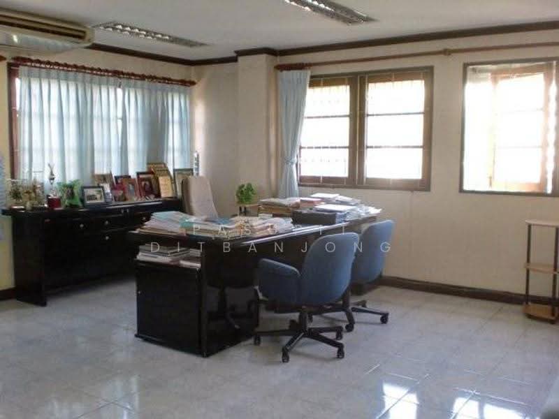 5-BR House, Bangkok, Praborommaharatchawang, Phra Nakhon, Bangkok, 5 Bedrooms, 694 sqm, Single Detached House For Sale, by Pasupit Ditbanjong, 500629549 - DDproperty.com