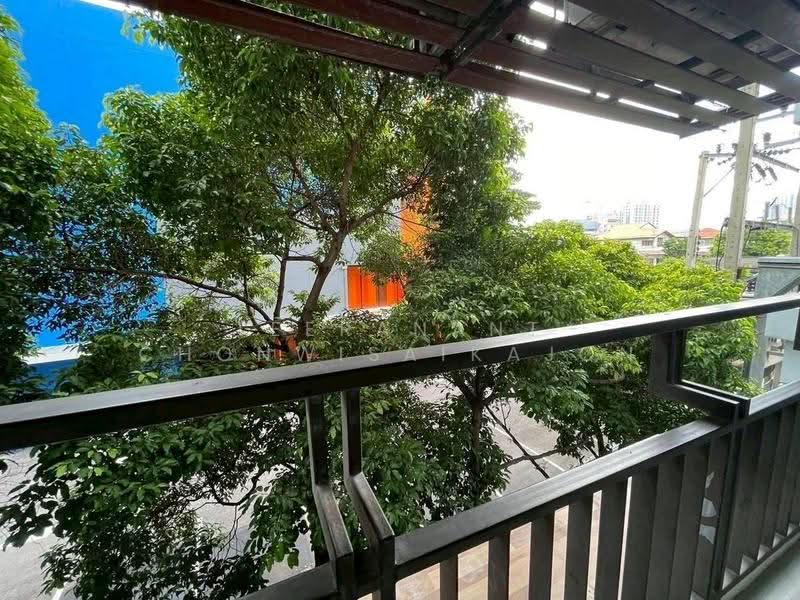 The Next Garden Suites : เดอะเน็กซ์ การ์เด้นสูท, กรุงเทพ, 111 ซอยสุขุมวิท 52 ถนนสุขุมวิท, บางจาก, พระโขนง, กรุงเทพ, 70 ตร.ม., คอนโด ให้เช่า, โดย Teeranant Chonwisaikajon, 500629560 - DDproperty.com