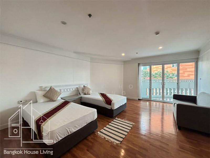 GM Tower, Bangkok, 39 Soi Sukhumvit 20, Khlong Toei, Bangkok, 4 Bedrooms, 450 sqm, Condo For Rent, by Bangkok House Living, 500629627 - DDproperty.com