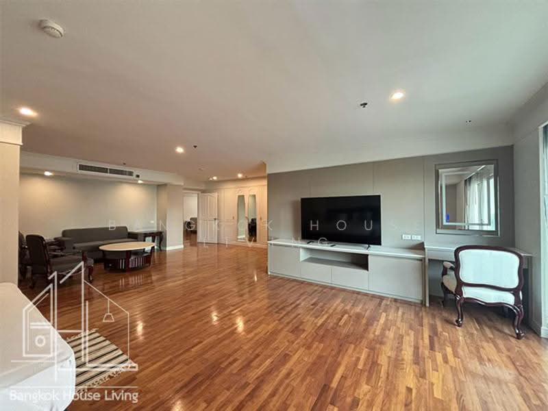 GM Tower, Bangkok, 39 Soi Sukhumvit 20, Khlong Toei, Bangkok, 4 Bedrooms, 450 sqm, Condo For Rent, by Bangkok House Living, 500629627 - DDproperty.com