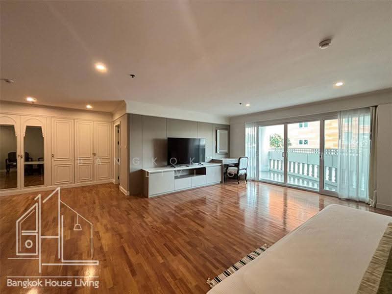 GM Tower, Bangkok, 39 Soi Sukhumvit 20, Khlong Toei, Bangkok, 4 Bedrooms, 450 sqm, Condo For Rent, by Bangkok House Living, 500629627 - DDproperty.com