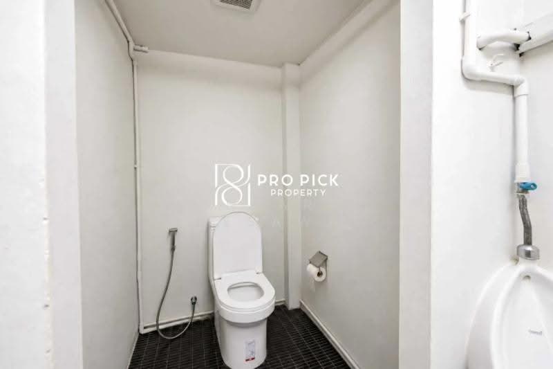 For Rent Office/Retail space 135 sq.m. BTS Phrom Phong Sukhumvit Watthana Bangkok PP-00756, Bangkok, สุขุมวิท, Khlong Tan Nua, Watthana, Bangkok, , 135 sqm, Business For Rent, by Konrarat Deesawat, 500629644 - DDproperty.com