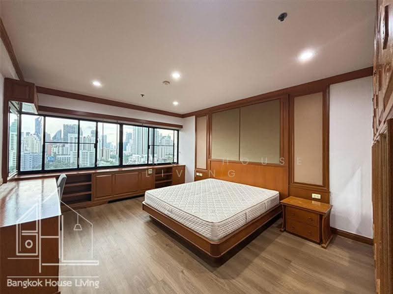 Centre Point Residence Phromphong, Bangkok, Soi Sukhumvit 39, Khlong Tan Nua, Watthana, Bangkok, 4 Bedrooms, 325 sqm, Apartment For Rent, by Bangkok House Living, 500629682 - DDproperty.com