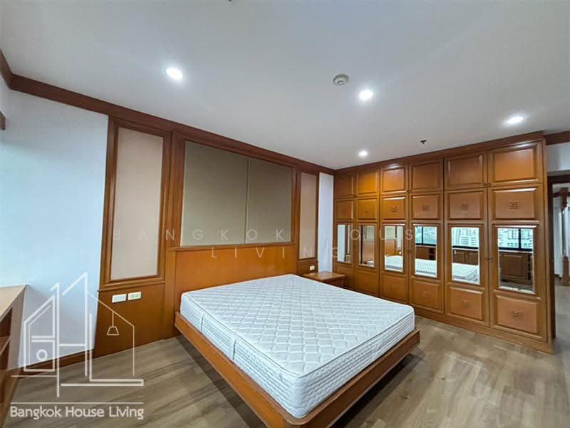 Centre Point Residence Phromphong, Bangkok, Soi Sukhumvit 39, Khlong Tan Nua, Watthana, Bangkok, 4 Bedrooms, 325 sqm, Apartment For Rent, by Bangkok House Living, 500629682 - DDproperty.com