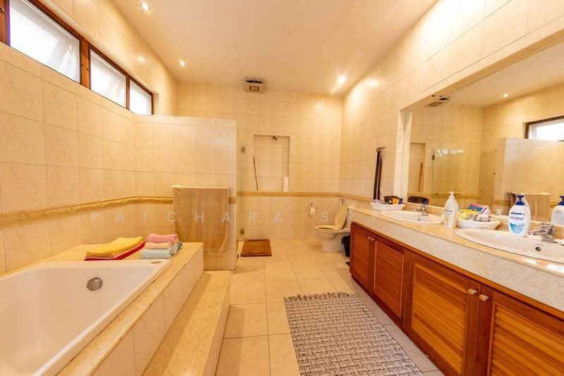 White Lotus 2, Prachuap Khiri Khan, Nong Kae, Hua Hin, Prachuap Khiri Khan, 5 Bedrooms, 426 sqm, Villa For Sale, by Patchara Srisak, 500629725 - DDproperty.com