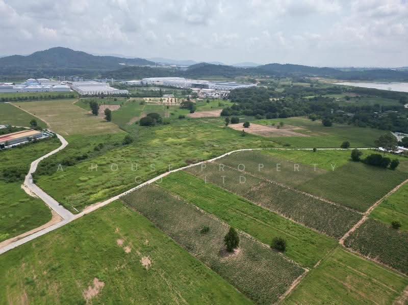 Beautiful plot of land in Bueng, Si Racha-a prime location near the Saha Group Industrial Park., Chon Buri (Pattaya), Bueng, Si Racha, Chon Buri (Pattaya), , 73,600 sqm, Land For Sale, by A House Property Co.,Ltd., 500629773 - DDproperty.com