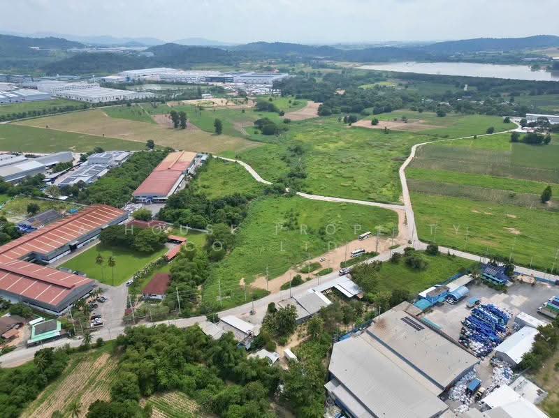 Beautiful plot of land in Bueng, Si Racha-a prime location near the Saha Group Industrial Park., Chon Buri (Pattaya), Bueng, Si Racha, Chon Buri (Pattaya), , 73,600 sqm, Land For Sale, by A House Property Co.,Ltd., 500629773 - DDproperty.com