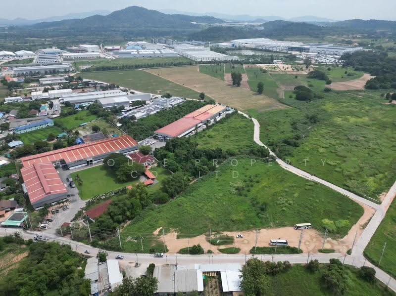 Beautiful plot of land in Bueng, Si Racha-a prime location near the Saha Group Industrial Park., Chon Buri (Pattaya), Bueng, Si Racha, Chon Buri (Pattaya), , 73,600 sqm, Land For Sale, by A House Property Co.,Ltd., 500629773 - DDproperty.com