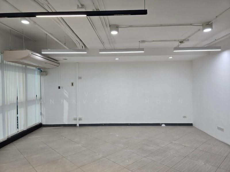 Bangkok Business Center, Bangkok, Khlong Tan Nua, Watthana, Bangkok, , 80 sqm, Office Space For Rent, by Vichai  Annavakulthorn, 500629778 - DDproperty.com