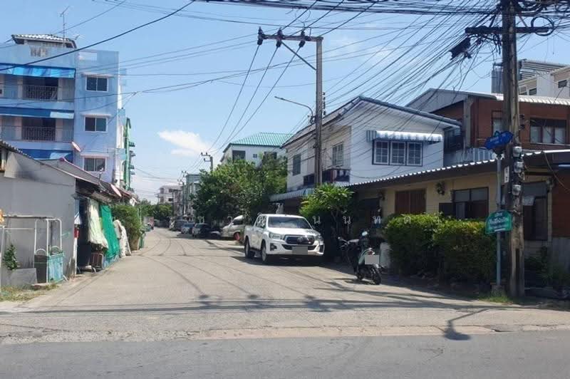 ที่ดินเปล่า เนื้อที่ 73 ตร.ว. อ่อนนุช 70 แยก 3 ถนนอ่อนนุช แขวงประเวศ เขตประเวศ, กรุงเทพ, ประเวศ, กรุงเทพ, 292 ตร.ม., ที่ดิน ขาย, โดย ชนะชาติ นนท์ตา, 500629808 - DDproperty.com