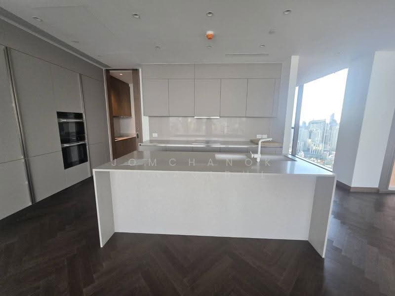 Dusit Central Park (Residences), Bangkok, 946 Rama 4 Road, Silom, Bang Rak, Bangkok, 3 Bedrooms, 228 sqm, Condo For Sale, by Jomchanok Aswavibul, 500629815 - DDproperty.com