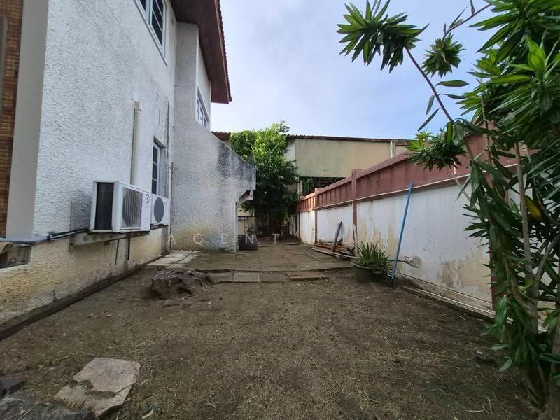 Large 2-Story Detached House for Rent in Chokchai 4 Area (SPSAD4204), Bangkok, Lat Phrao, Bangkok, 2 Bedrooms, 350 sqm, Single Detached House For Rent, by Agent Pla, 500629869 - DDproperty.com