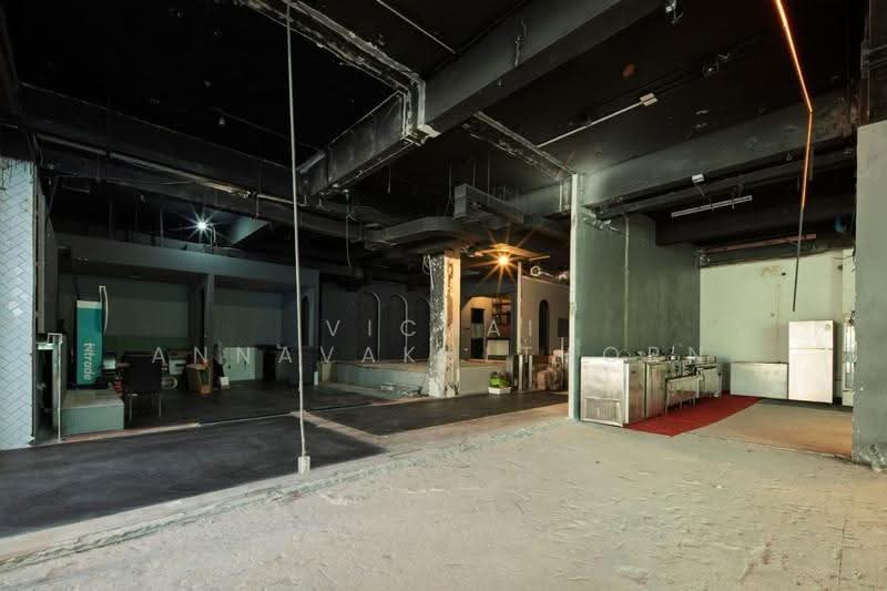 Blue Chips Thonglor, Bangkok, Khlong Tan Nua, Watthana, Bangkok, , 180 sqm, Office Space For Rent, by Vichai Annavakulthorn, 500629893 - DDproperty.com