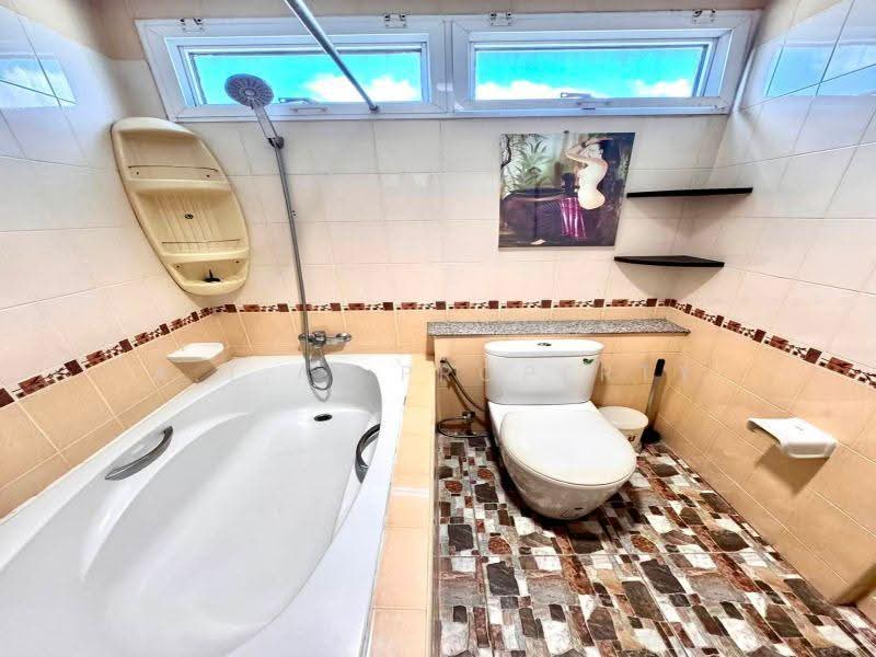 Sriracha Condoview, Chon Buri (Pattaya), Surasak 1 Road, Si Racha, Chon Buri (Pattaya), 1 Bedroom, 50 sqm, Condo For Rent, by A.T.A. Property, 500629930 - DDproperty.com