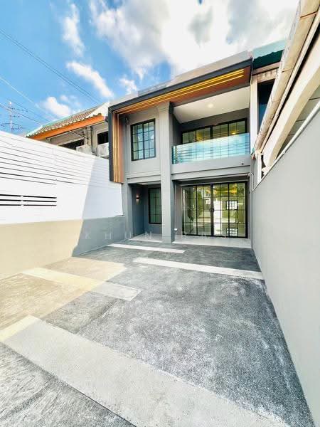 นวมินทร์131, Bangkok, นวมินทร์, Nuan Chan, Bueng Kum, Bangkok, 2 Bedrooms, 150 sqm, Townhouse For Sale, by Khun Bas, 500629993 - DDproperty.com