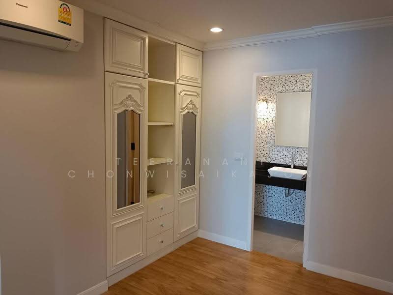 Newton Tower, Bangkok, Soi Sukhumvit 6, Khlong Toei, Bangkok, 3 Bedrooms, 190 sqm, Condo For Rent, by Teeranant Chonwisaikajon, 500630009 - DDproperty.com