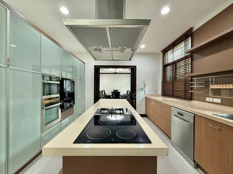 L & H Sathorn, Bangkok, 88 Narathiwat Ratchanakharin Road, Chong Nonsi, Yan Nawa, Bangkok, 4 Bedrooms, 426 sqm, Villa For Rent, by Bangkok Residential, 500630017 - DDproperty.com