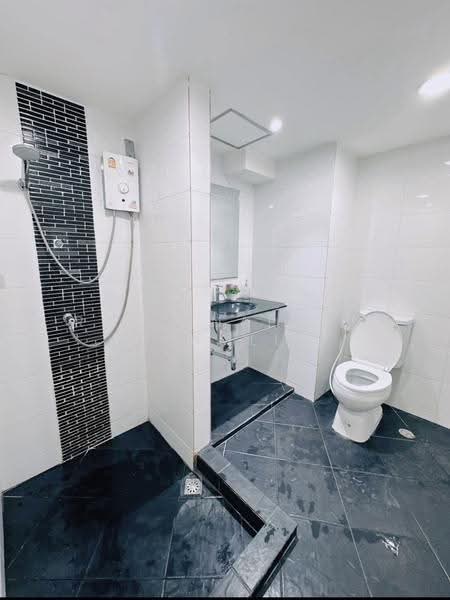 ITF Silom Palace, Bangkok, 160 Soi Naradhiwas Rajanagarindra 1, Suriyawong, Bang Rak, Bangkok, 1 Bedroom, 44 sqm, Condo For Rent, by Rattanaporn Khamlit, 500630025 - DDproperty.com