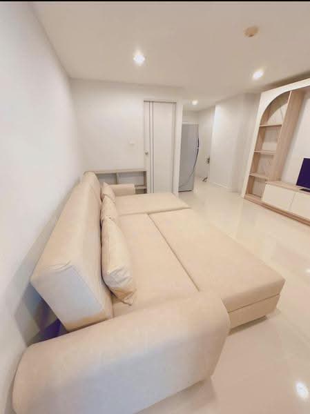 ITF Silom Palace, Bangkok, 160 Soi Naradhiwas Rajanagarindra 1, Suriyawong, Bang Rak, Bangkok, 1 Bedroom, 44 sqm, Condo For Rent, by Rattanaporn Khamlit, 500630025 - DDproperty.com