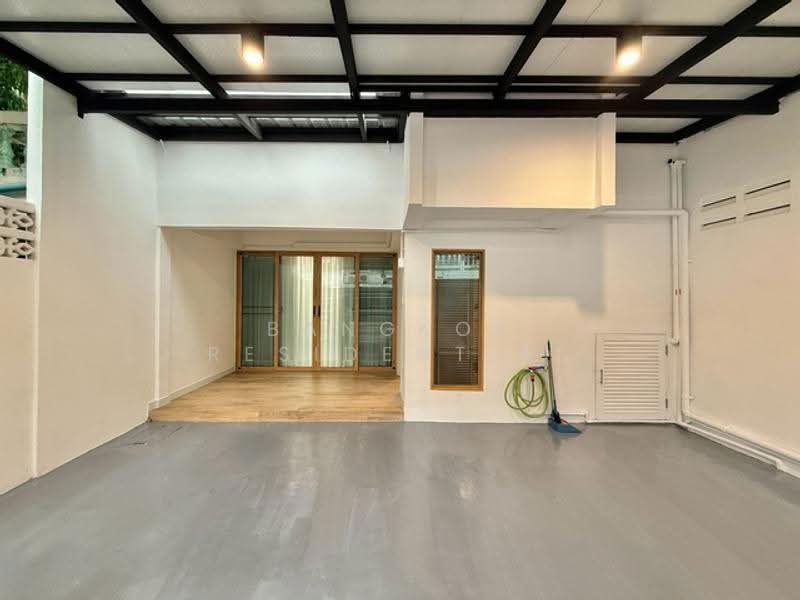 Townhouse, Bangkok, Naradhiwas 14, Thung Wat Don, Sathon, Bangkok, 3 Bedrooms, 140 sqm, Townhouse For Rent, by Bangkok Residential, 500630047 - DDproperty.com